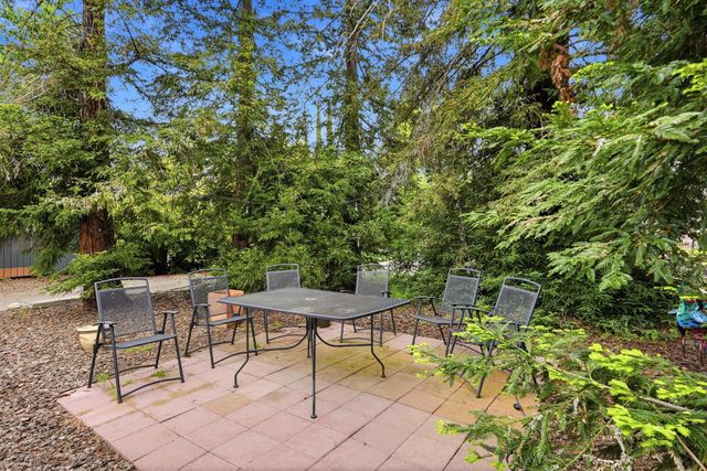 1501 Joby Ln, Sacramento, CA 95864