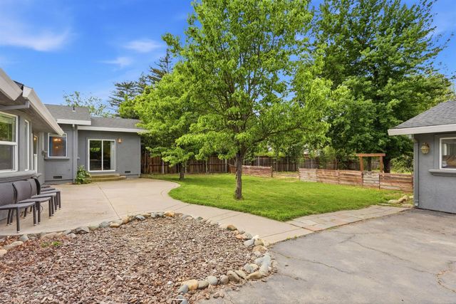 1501 Joby Ln, Sacramento, CA 95864