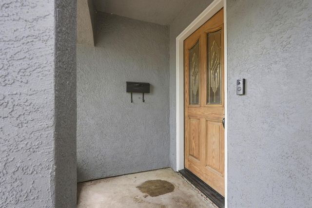 1501 Joby Ln, Sacramento, CA 95864