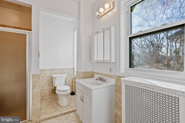 1811 LAWRENCE ST NE, Washington, DC 20018