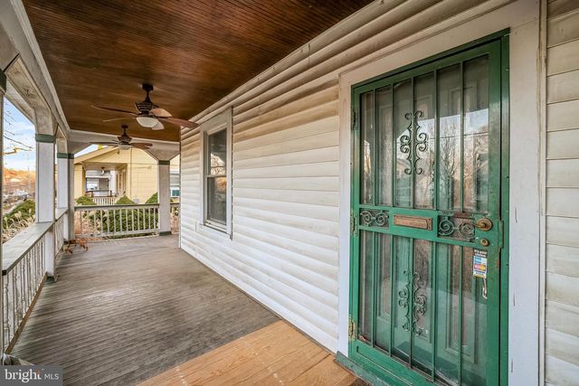 1811 LAWRENCE ST NE, Washington, DC 20018