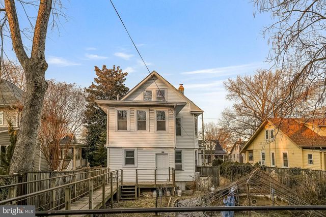 1811 LAWRENCE ST NE, Washington, DC 20018