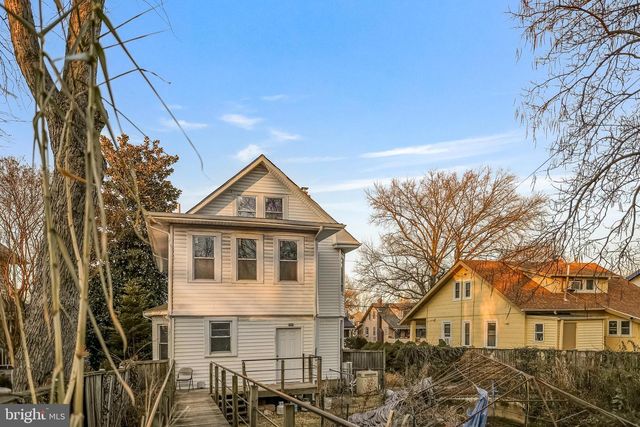 1811 LAWRENCE ST NE, Washington, DC 20018