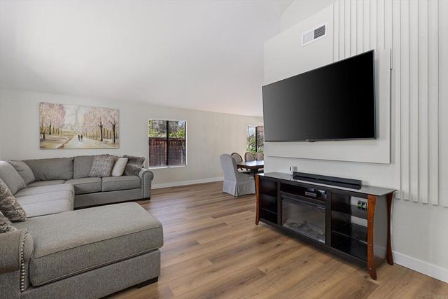 1107 Casa Bonita Way, Vista, CA 92081