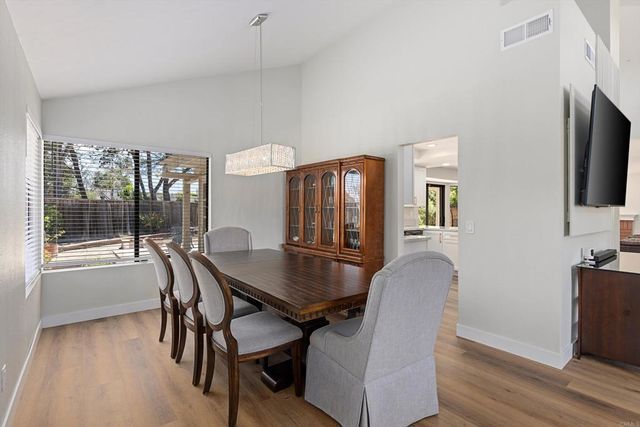 1107 Casa Bonita Way, Vista, CA 92081