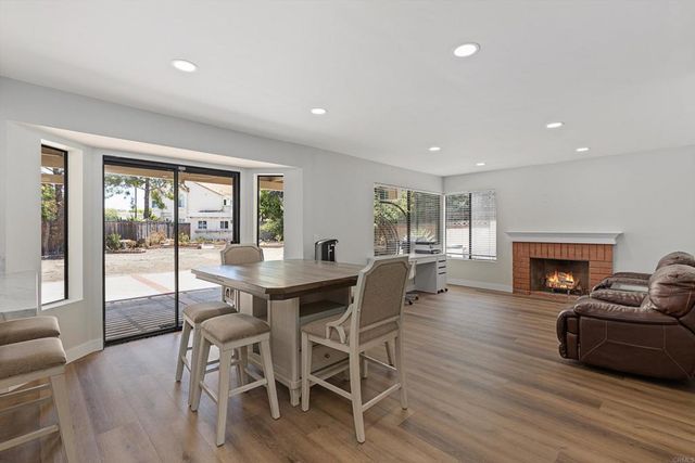 1107 Casa Bonita Way, Vista, CA 92081
