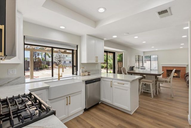 1107 Casa Bonita Way, Vista, CA 92081