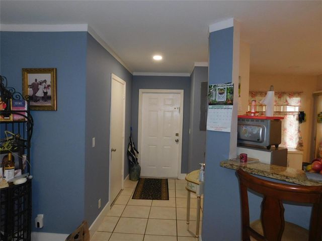 1106 SW 44th Way, Deerfield Beach, FL 33442