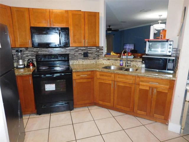 1106 SW 44th Way, Deerfield Beach, FL 33442