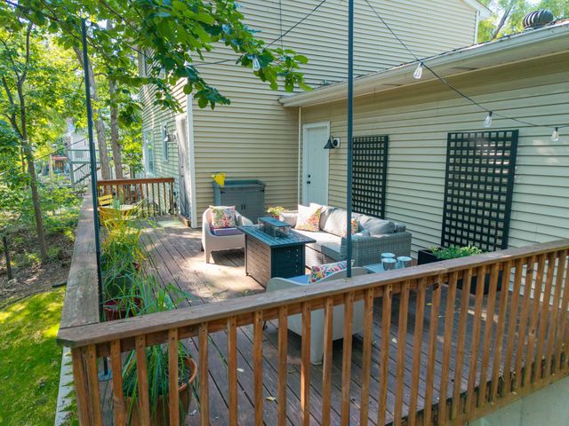 2702 LYNNWOOD DR, Columbia, MO 65203