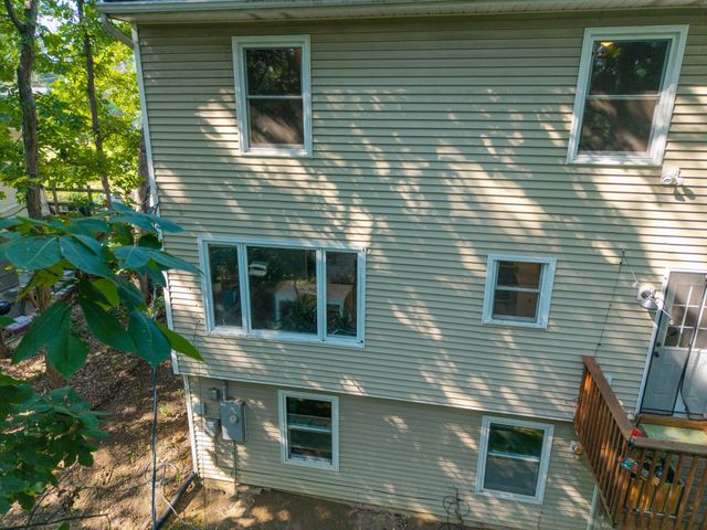 2702 LYNNWOOD DR, Columbia, MO 65203