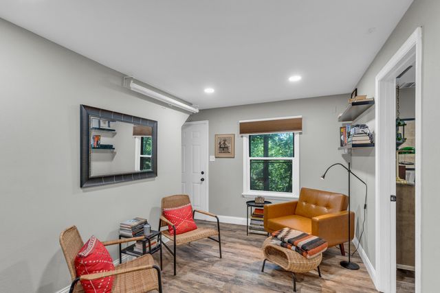 2702 LYNNWOOD DR, Columbia, MO 65203