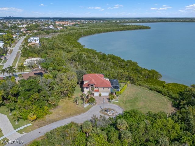 1830 April CT, Marco Island, FL 34145