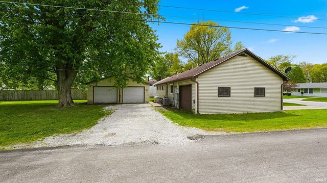 1524 Urban Avenue, Auburn, IN 46706
