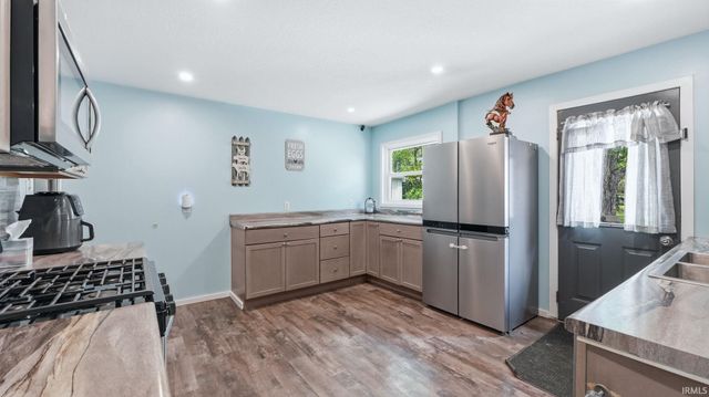 1524 Urban Avenue, Auburn, IN 46706