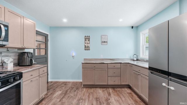 1524 Urban Avenue, Auburn, IN 46706