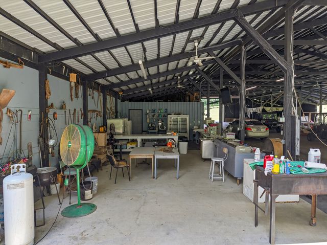 54 Warden Rd, Fayetteville, TN 37334