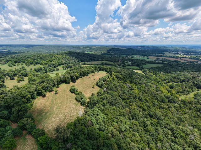 54 Warden Rd, Fayetteville, TN 37334