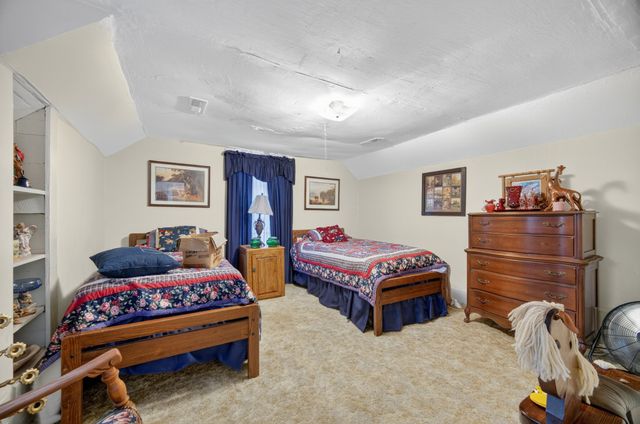 54 Warden Rd, Fayetteville, TN 37334