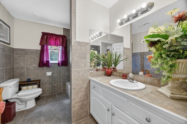 54 Warden Rd, Fayetteville, TN 37334