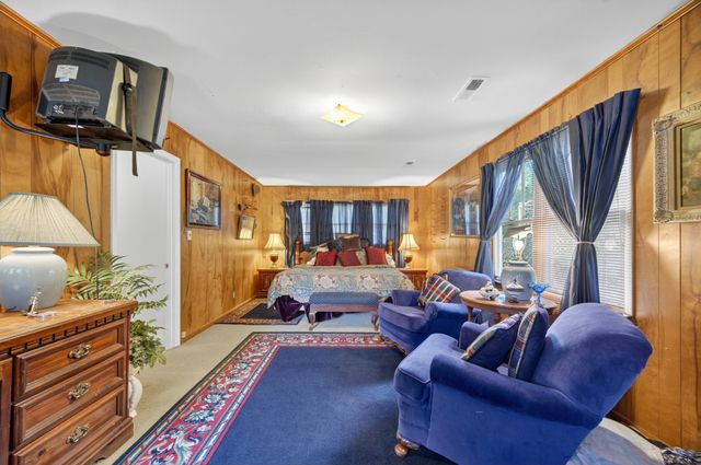 54 Warden Rd, Fayetteville, TN 37334