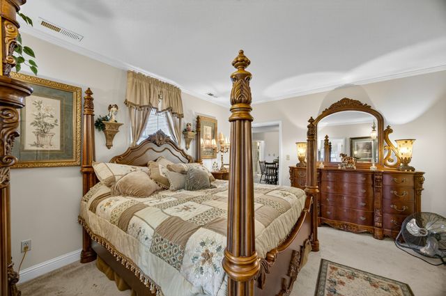 54 Warden Rd, Fayetteville, TN 37334