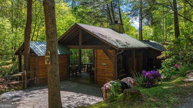 315 Fightingtown Drive, Blue Ridge, GA 30513