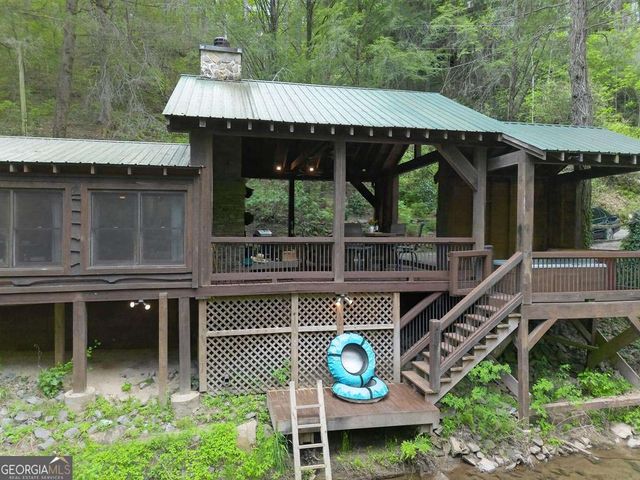 315 Fightingtown Drive, Blue Ridge, GA 30513