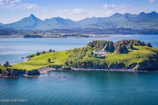 5957 Cliff Point Road, Kodiak, AK 99615