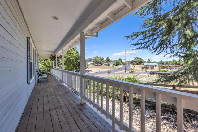 1810 American River Trl, Cool, CA 95614