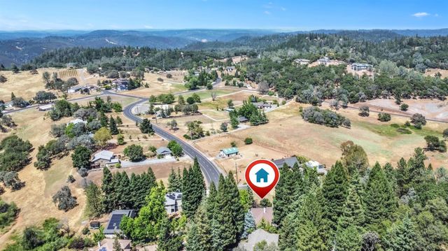 1810 American River Trl, Cool, CA 95614