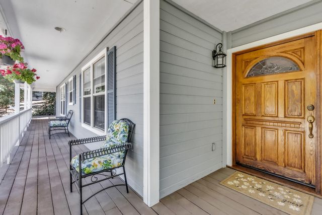 1810 American River Trl, Cool, CA 95614