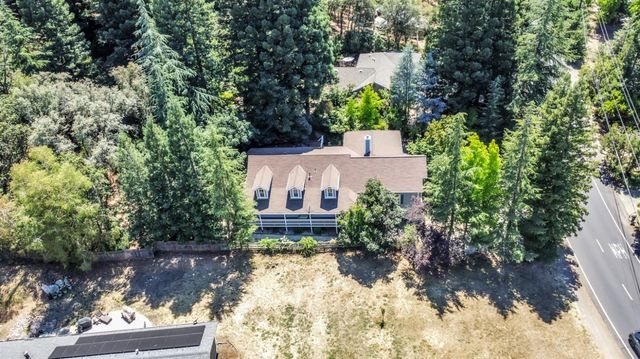 1810 American River Trl, Cool, CA 95614