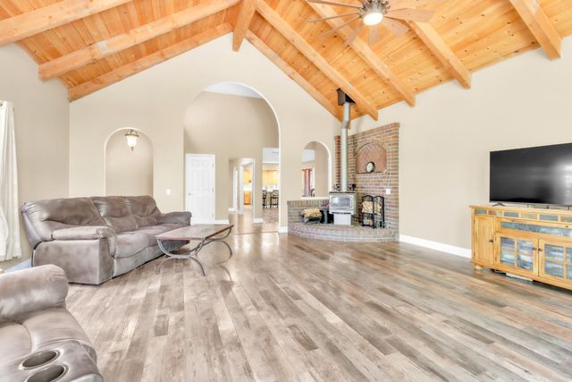 1810 American River Trl, Cool, CA 95614