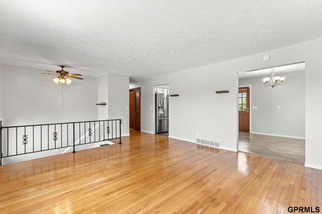 1003 Birchcrest Road, Bellevue, NE 68005