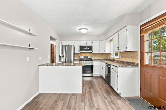 1003 Birchcrest Road, Bellevue, NE 68005