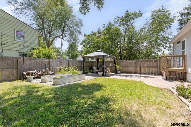 1003 Birchcrest Road, Bellevue, NE 68005