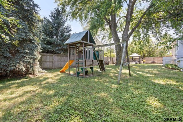1003 Birchcrest Road, Bellevue, NE 68005