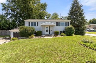 1003 Birchcrest Road, Bellevue, NE 68005