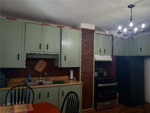 201 Bernstein Ave, Canonsburg, PA 15317