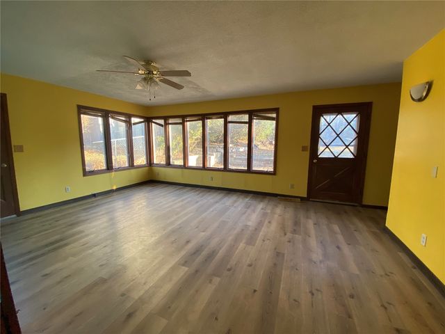 2622 Westwood Drive NW, Cedar Rapids, IA 52405