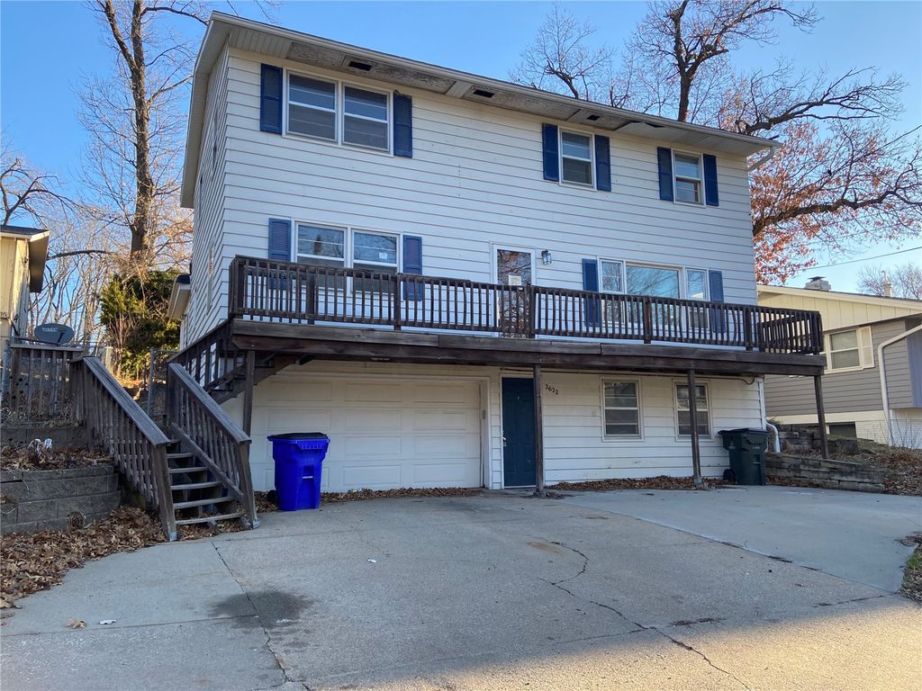 2622 Westwood Drive NW, Cedar Rapids, IA 52405