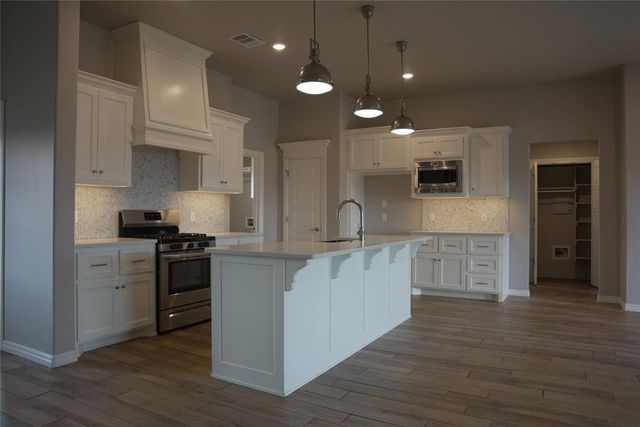 5216 Bing Circle, Edmond, OK 73034