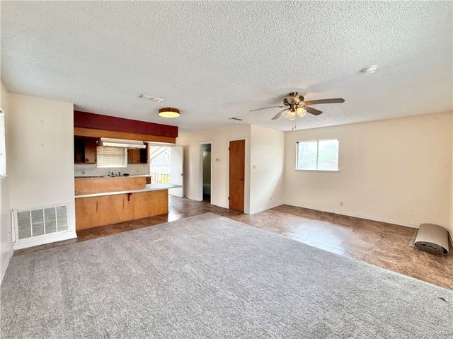 134 Markham Pl, Portland, TX 78374