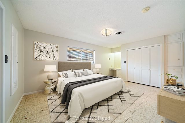 134 Markham Pl, Portland, TX 78374
