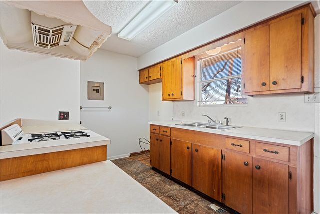 134 Markham Pl, Portland, TX 78374