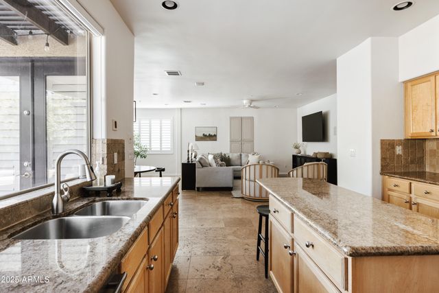 7336 E RUSTLING Pass, Scottsdale, AZ 85255