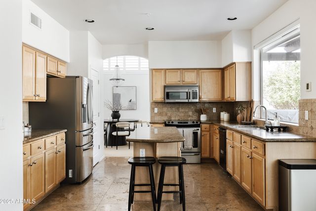 7336 E RUSTLING Pass, Scottsdale, AZ 85255