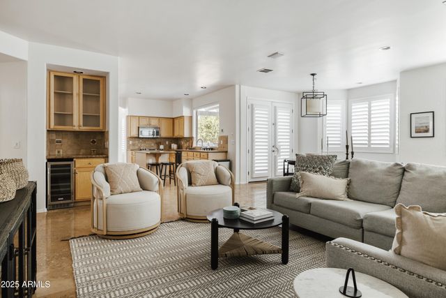 7336 E RUSTLING Pass, Scottsdale, AZ 85255