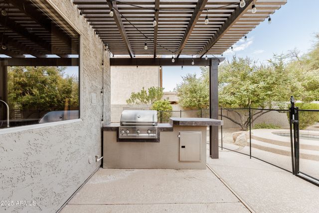 7336 E RUSTLING Pass, Scottsdale, AZ 85255